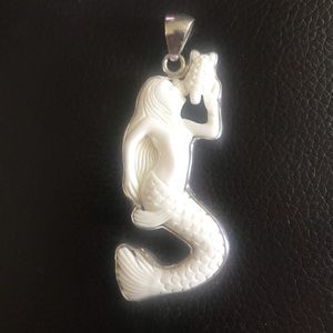 Mermaid 🧜‍♀️ pendant